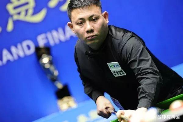 观赛人数创 观赛人数创